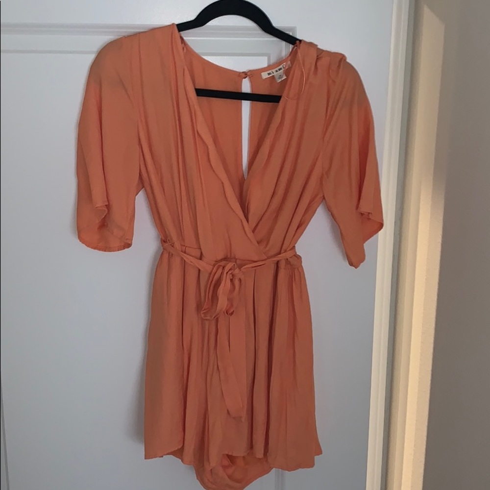 Romper - Picture 2 of 4